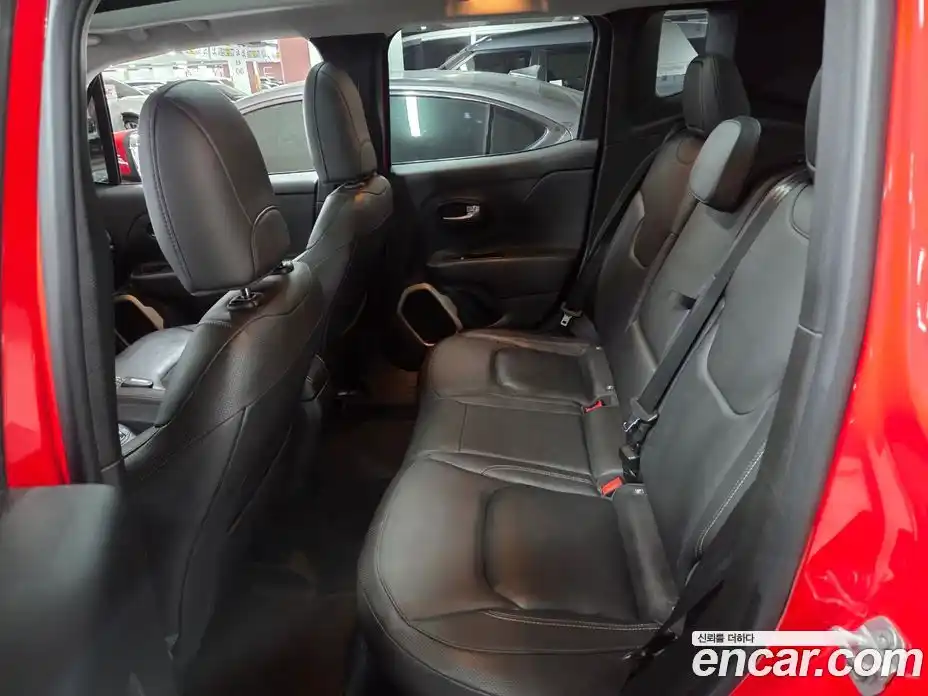 Jeep Renegade 2017 2.0 Автомат в Москве № 169965, фото 16