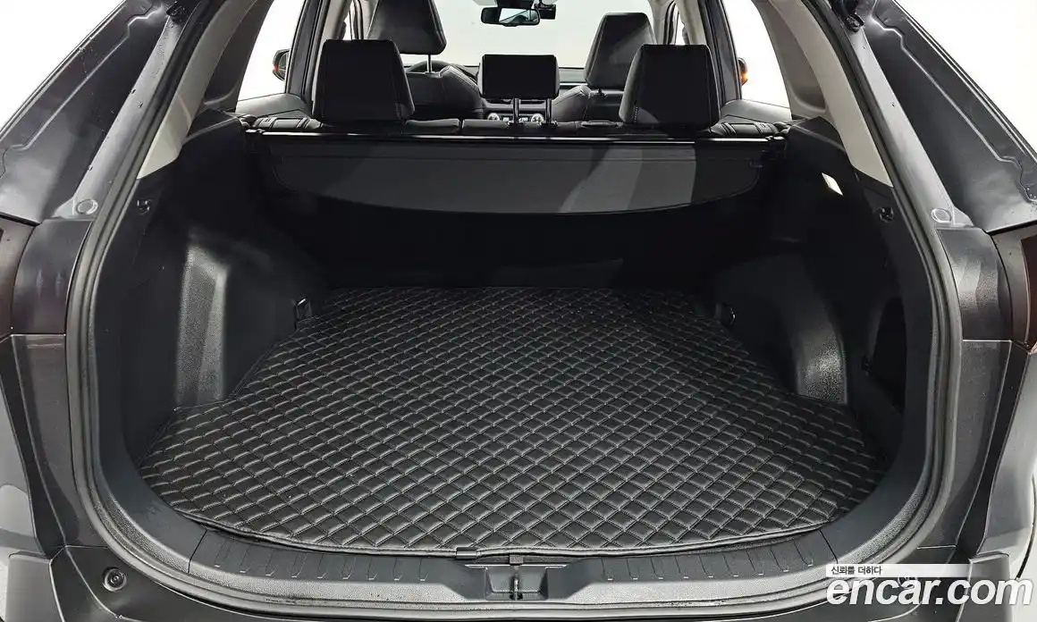 Toyota RAV4 2024 2.5 Автомат в Москве № 170212, фото 11