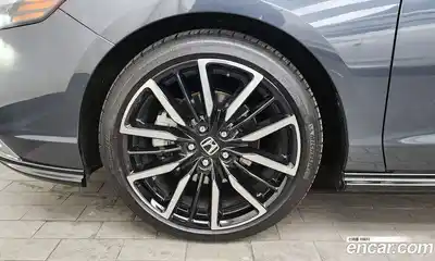 Honda Accord 2024 2.0 Автомат в Москве № 170414, миниатюра 11