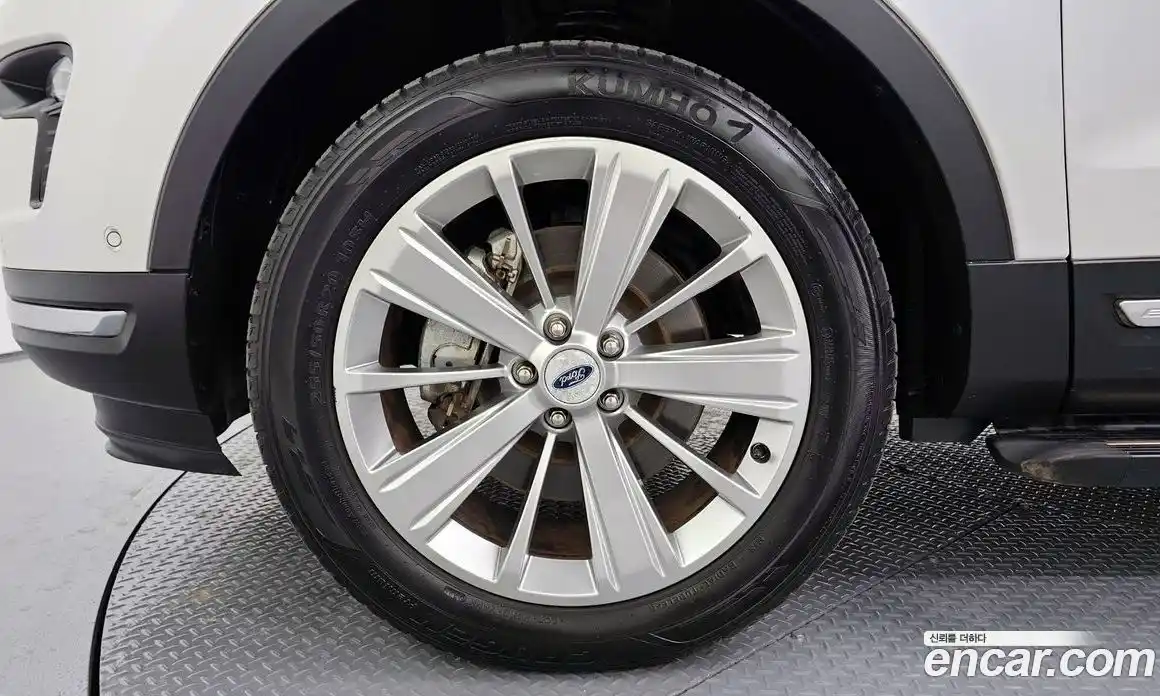 Ford Explorer 2018 2.3 Автомат в Москве № 170967, фото 17