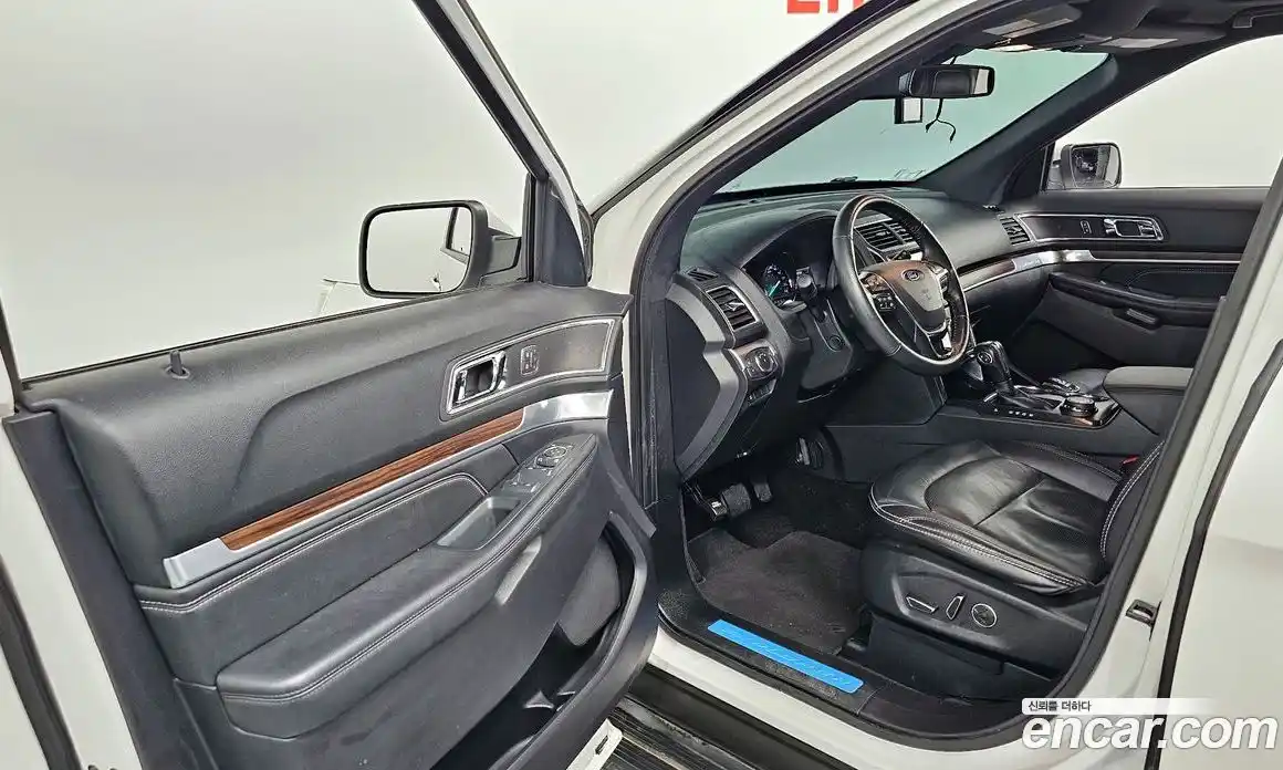 Ford Explorer 2018 2.3 Автомат в Москве № 170967, фото 6