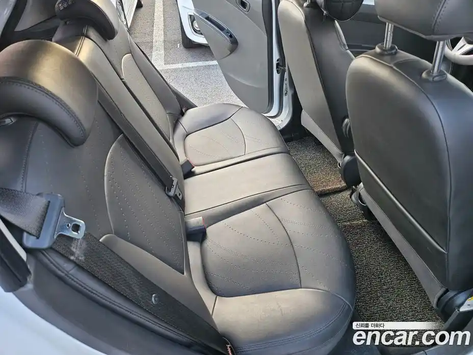 Chevrolet Spark 2014 1.0 Автомат в Москве № 175862, фото 14