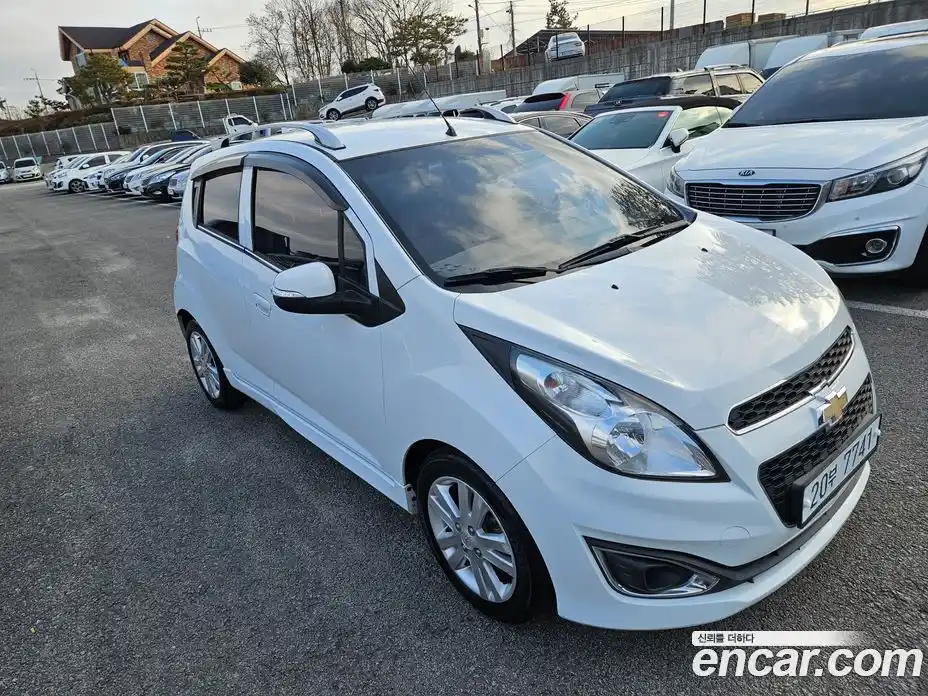 Chevrolet Spark 2014 1.0 Автомат в Москве № 175862, фото 3