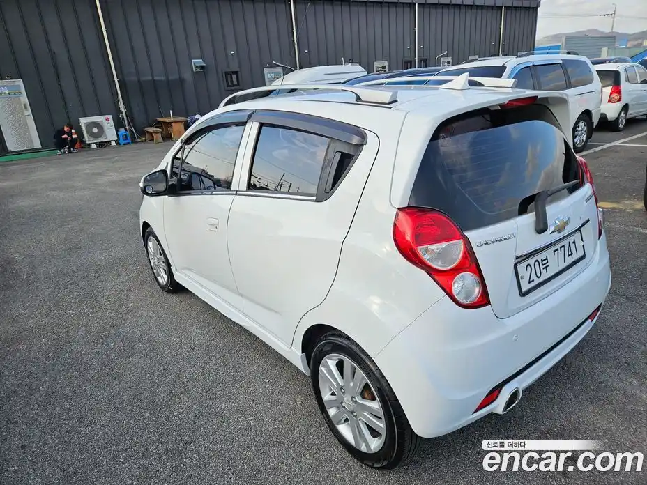 Chevrolet Spark 2014 1.0 Автомат в Москве № 175862, фото 7