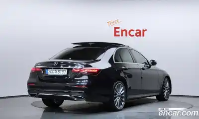 Mercedes-Benz E-Class 2022 2.0 Автомат в Москве № 177920, миниатюра 3