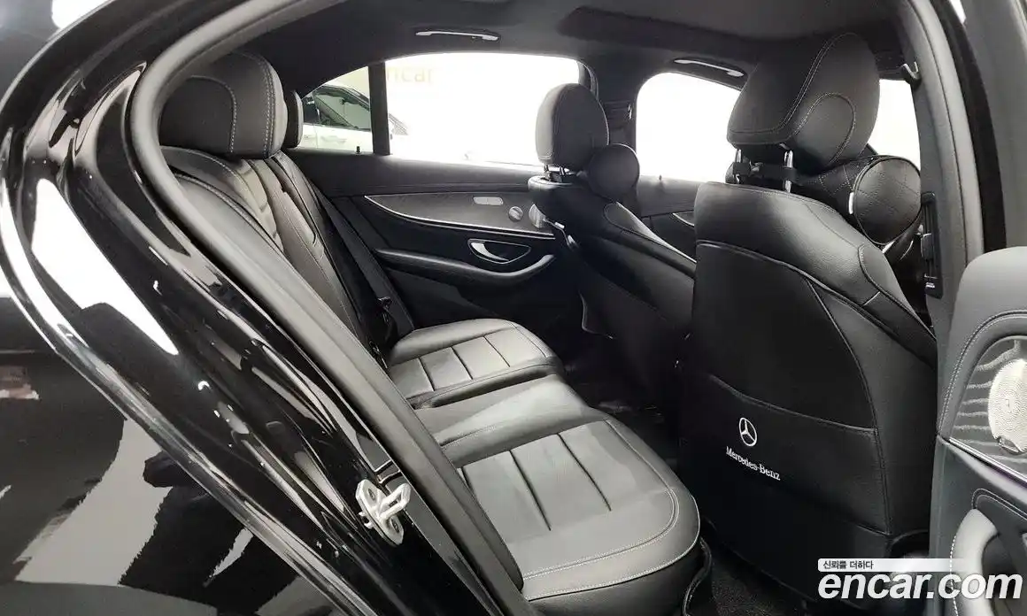 Mercedes-Benz E-Class 2022 2.0 Автомат в Москве № 177920, фото 8