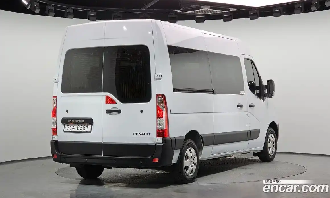 Renault Master 2020 2.3 Механическая в Москве № 178214, фото 1