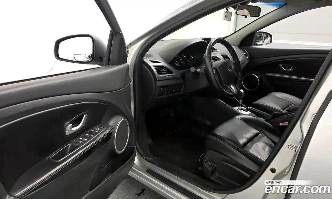 Renault SM3 2011 1.6 Автомат в Москве № 185006, фото 10