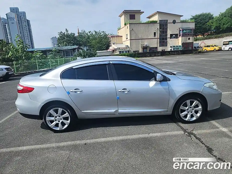 Renault SM3 2011 1.6 Автомат в Москве № 186288, фото 3