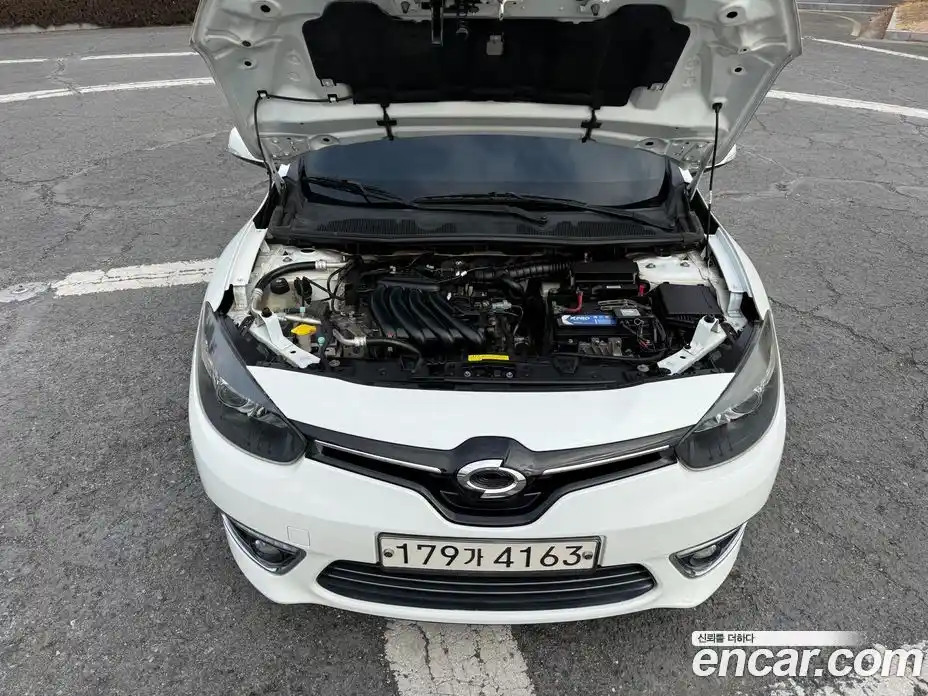 Renault SM3 2015 1.6 Автомат в Москве № 186635, фото 6
