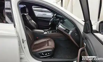 BMW 5-Series 2023 2.0 Автомат в Москве № 191707, миниатюра 3