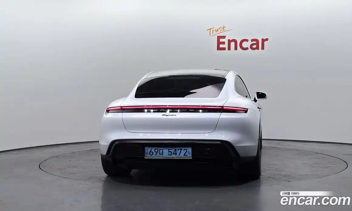 Porsche Taycan 2023 0.1 Автомат в Москве № 197403, фото 4