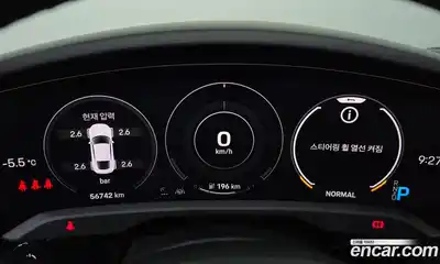 Porsche Taycan 2023 0.1 Автомат в Москве № 197403, миниатюра 8