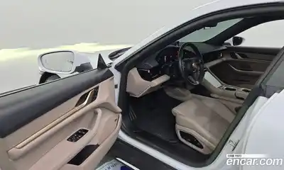 Porsche Taycan 2023 0.1 Автомат в Москве № 197403, миниатюра 10