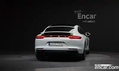 Porsche Panamera, 2018