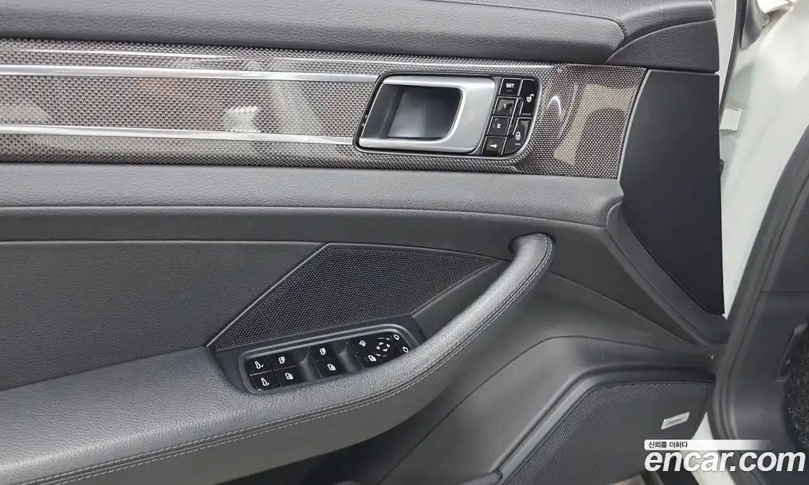 Porsche Panamera 2018 2.9 Автомат в Москве № 197445, фото 12