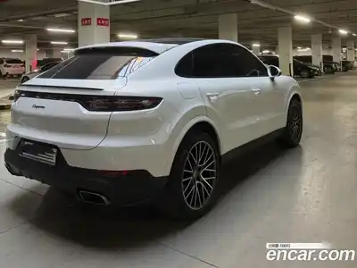 Porsche Cayenne 2021 3.0 Автомат в Москве № 197955, миниатюра 3
