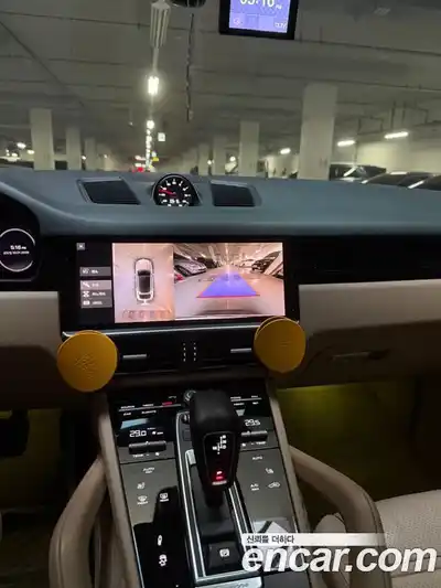 Porsche Cayenne 2021 3.0 Автомат в Москве № 197955, миниатюра 6