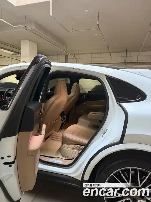 Porsche Cayenne 2021 3.0 Автомат в Москве № 197955, фото 10