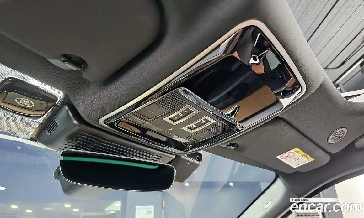 Land Rover Range-Rover Velar 2025 3.0 Автомат в Москве № 198096, фото 11