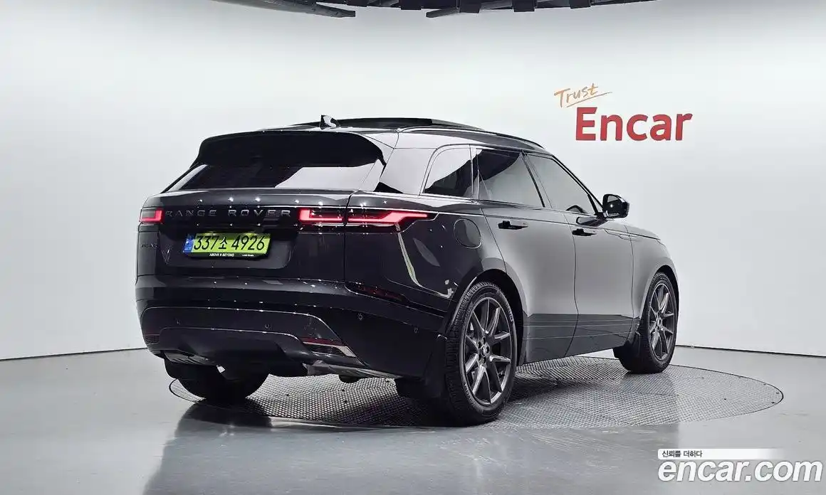 Land Rover Range-Rover Velar 2025 3.0 Автомат в Москве № 198096, фото 13