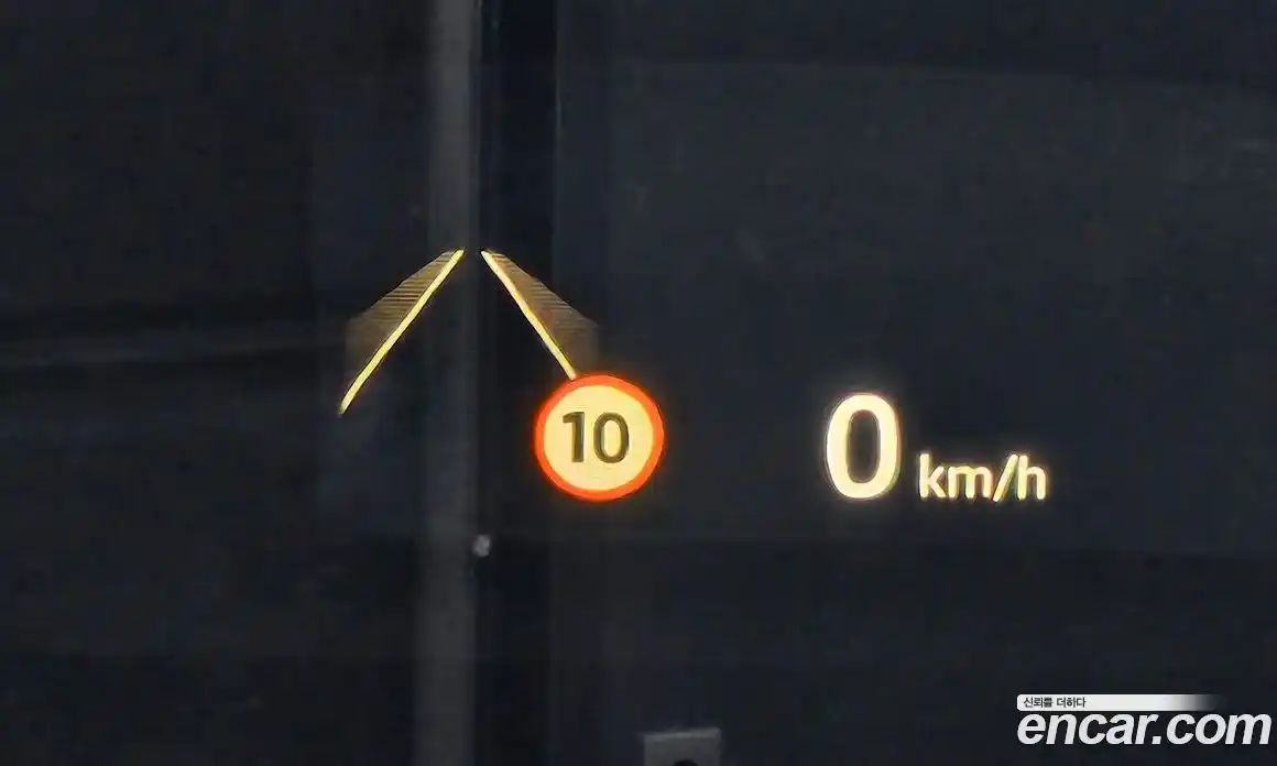 Land Rover Range-Rover Velar 2025 3.0 Автомат в Москве № 198096, фото 15