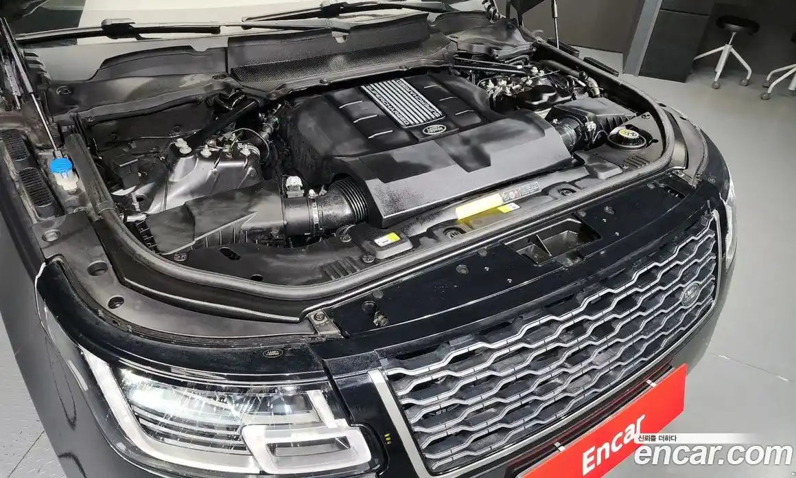 Land Rover Range-Rover 2019 5.0 Автомат в Москве № 198182, фото 11