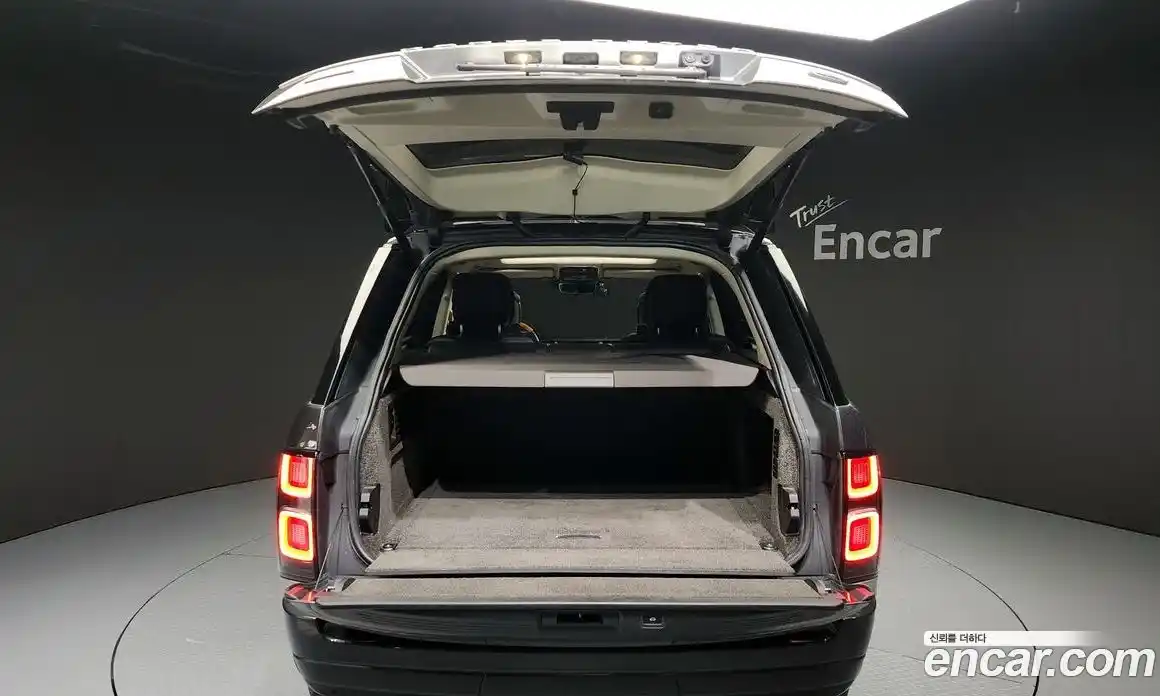 Land Rover Range-Rover 2019 5.0 Автомат в Москве № 198182, фото 7