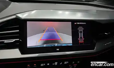 Audi Q4 e-tron 2022 0.2 Автомат в Москве № 200386, миниатюра 11