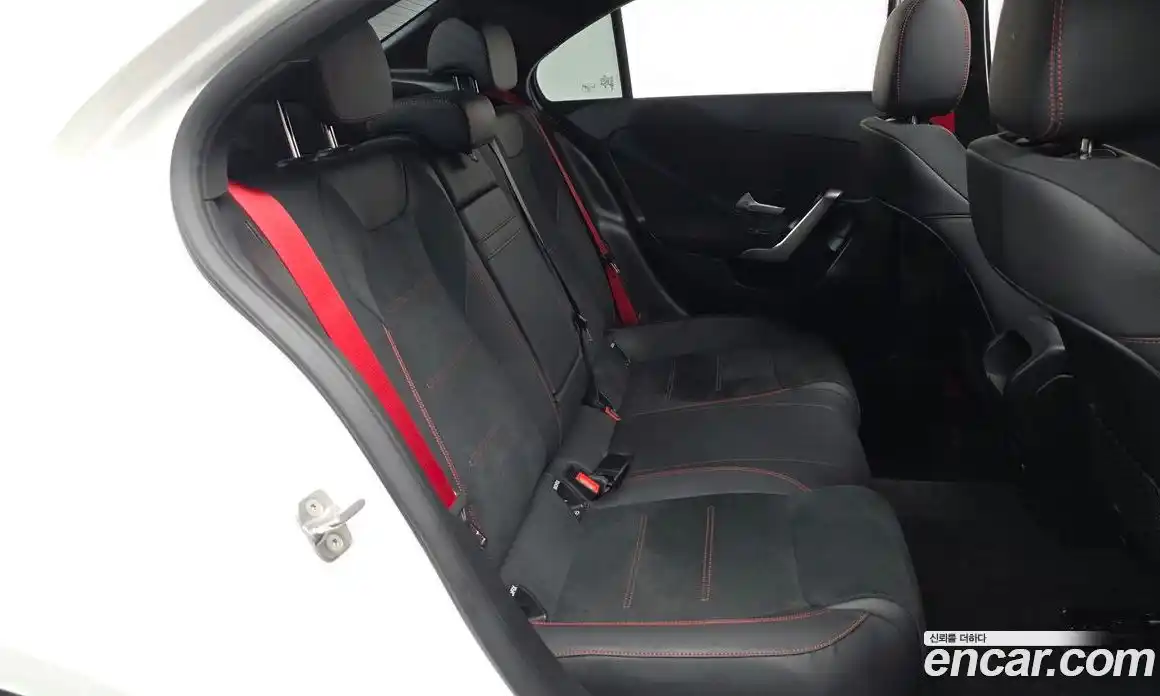 Mercedes-Benz A-Class 2024 2.0 Автомат в Москве № 202264, фото 12