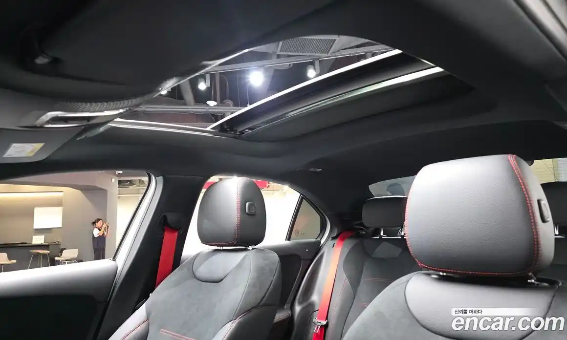 Mercedes-Benz A-Class 2024 2.0 Автомат в Москве № 202264, фото 15