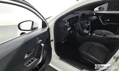 Mercedes-Benz A-Class 2024 2.0 Автомат в Москве № 202264, миниатюра 4