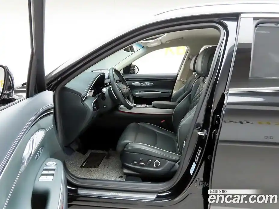 Genesis GV70 2022 0.1 Автомат в Москве № 207199, фото 13