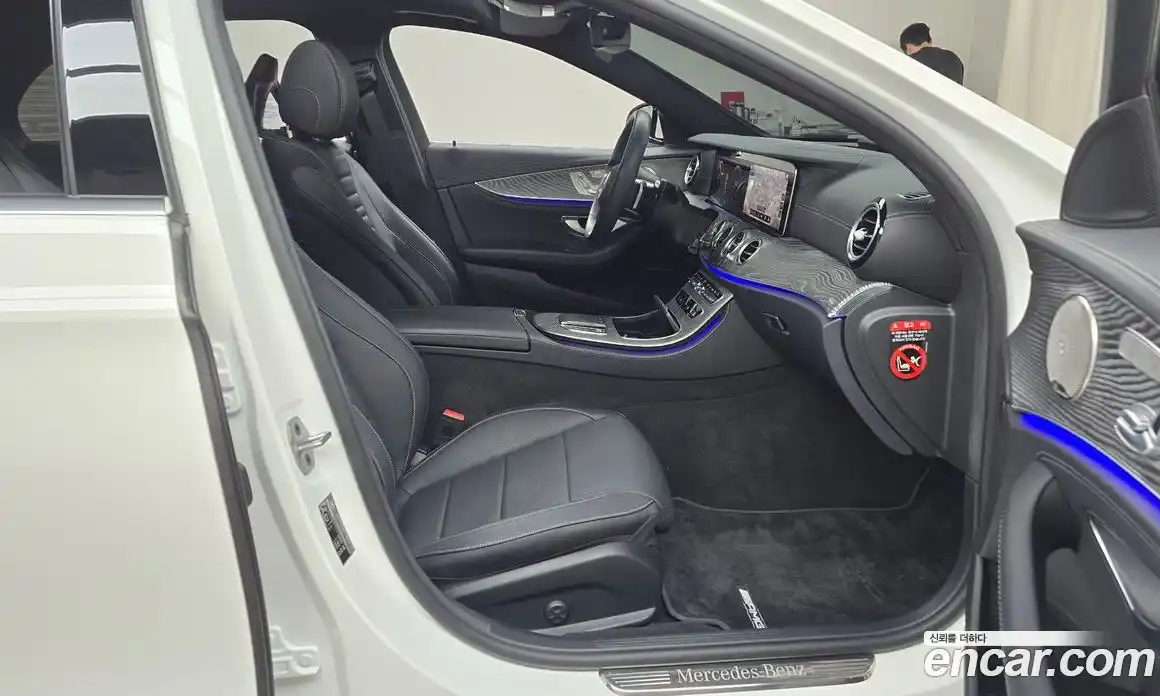 Mercedes-Benz E-Class 2022 2.0 Автомат в Москве № 207461, фото 17