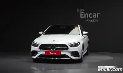 Mercedes-Benz E-Class 2022 2.0 Автомат в Москве № 207461, миниатюра 2