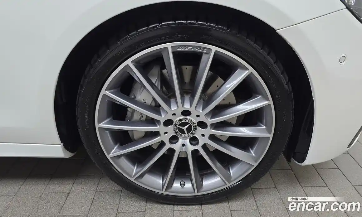 Mercedes-Benz E-Class 2022 2.0 Автомат в Москве № 207461, фото 5