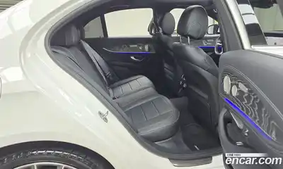 Mercedes-Benz E-Class 2022 2.0 Автомат в Москве № 207461, миниатюра 8