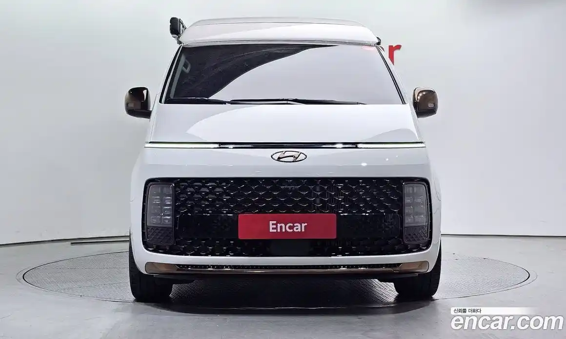 Hyundai Staria 2023 2.2 Автомат в Москве № 210780, фото 11