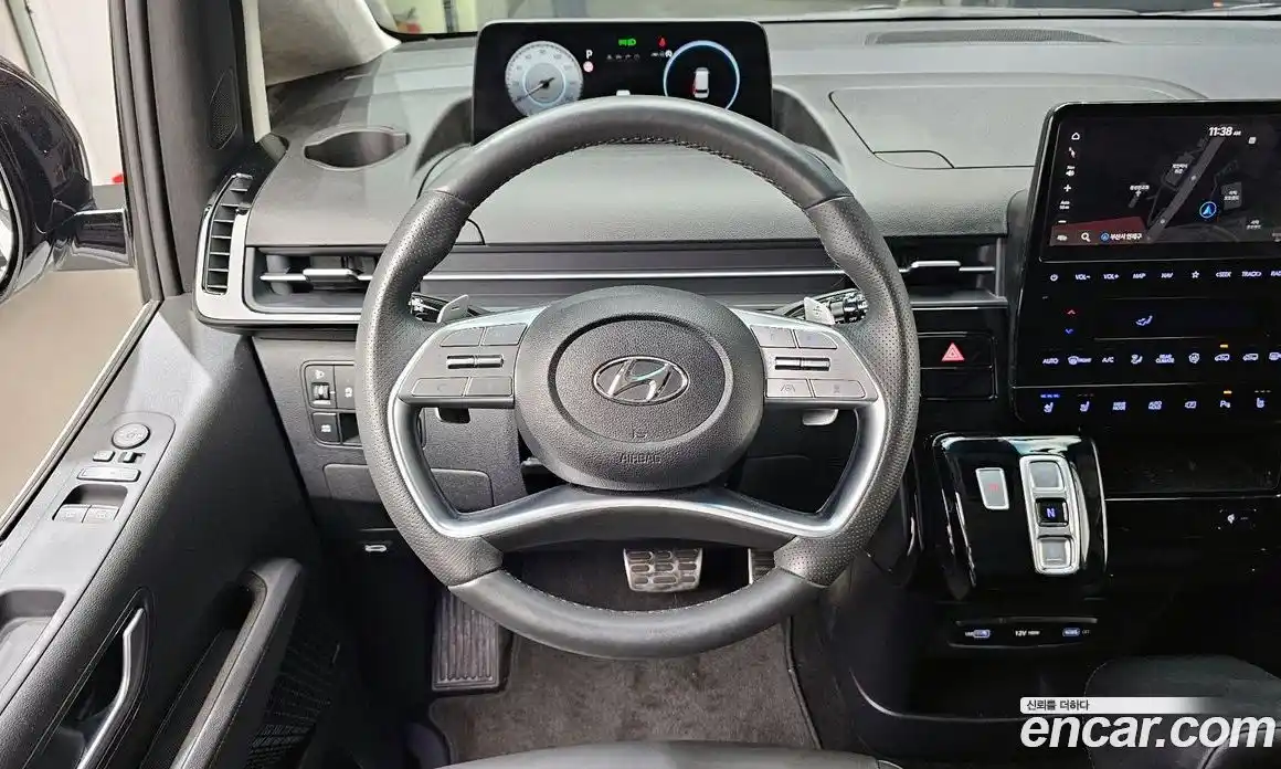 Hyundai Staria 2023 2.2 Автомат в Москве № 210780, фото 14