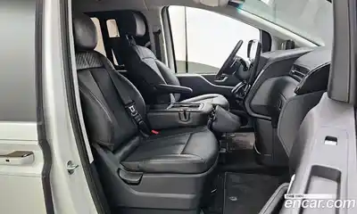 Hyundai Staria 2023 2.2 Автомат в Москве № 210780, миниатюра 5