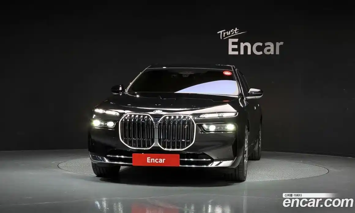 BMW i7 2023 0.3 Автомат в Москве № 210912, фото 1