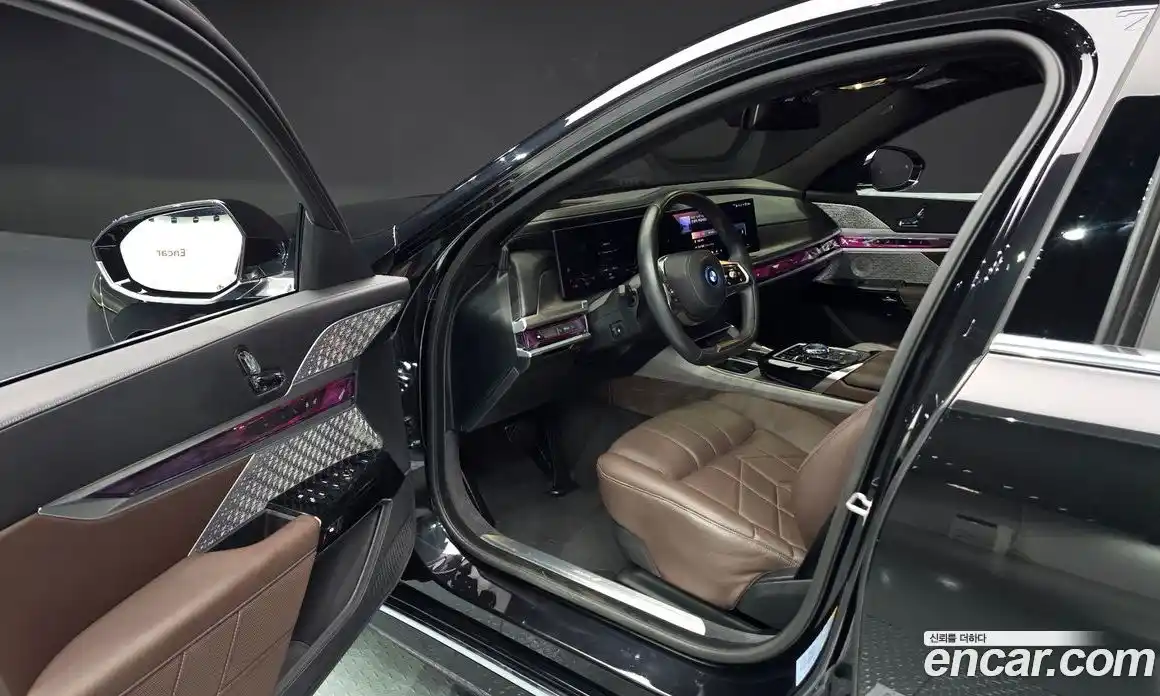 BMW i7 2023 0.3 Автомат в Москве № 210912, фото 17