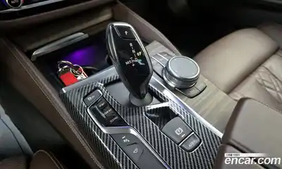 BMW 5-Series 2018 2.0 Автомат в Москве № 211380, миниатюра 9