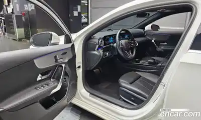 Mercedes-Benz A-Class 2021 1.9 Автомат в Москве № 211941, миниатюра 11