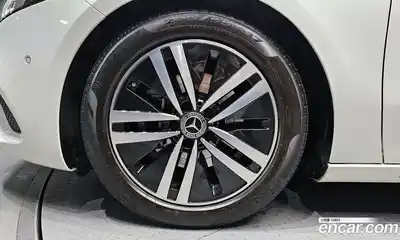 Mercedes-Benz A-Class 2021 1.9 Автомат в Москве № 211941, миниатюра 5