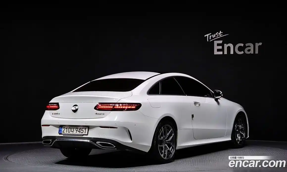 Mercedes-Benz E-Class 2022 2.0 Автомат в Москве № 212045, фото 15