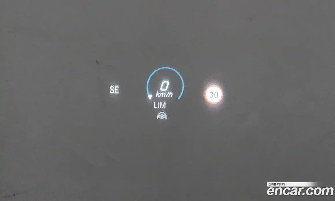 Mercedes-Benz E-Class 2022 2.0 Автомат в Москве № 212045, фото 19