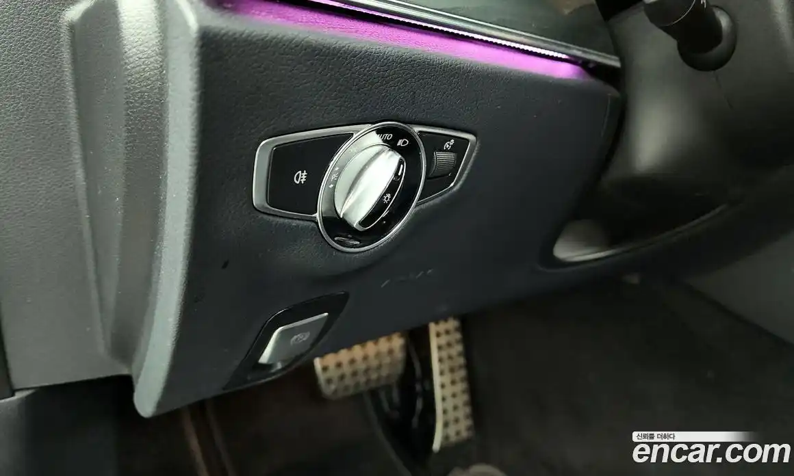 Mercedes-Benz E-Class 2022 2.0 Автомат в Москве № 212045, фото 9