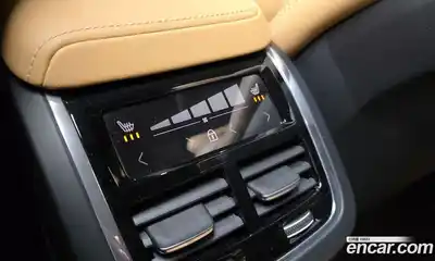 Volvo V60 2024 2.0 Автомат в Москве № 212823, миниатюра 4