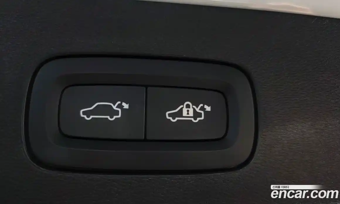 Volvo V60 2024 2.0 Автомат в Москве № 212823, фото 5